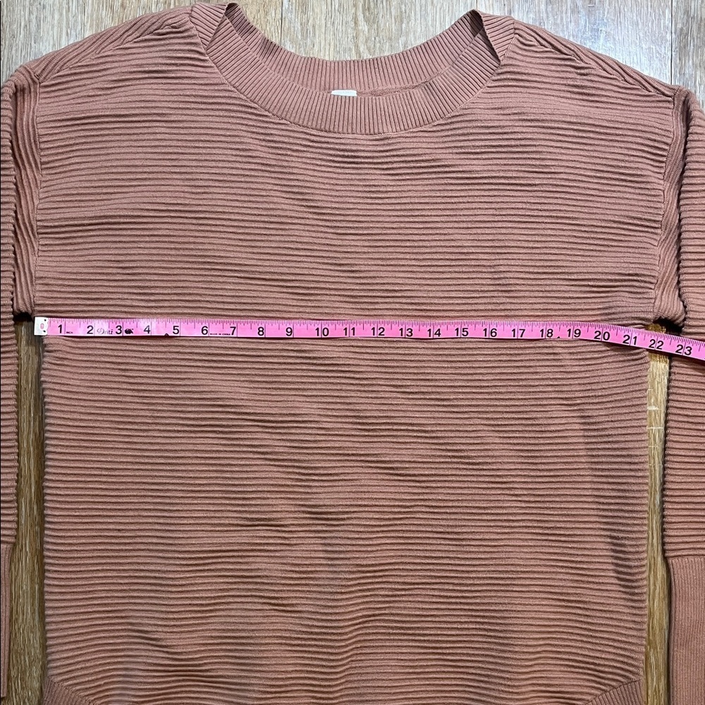 Aerie Offline Oversized Brown Tan Striped Sweater Size Medium M EUC - Picture 7 of 11